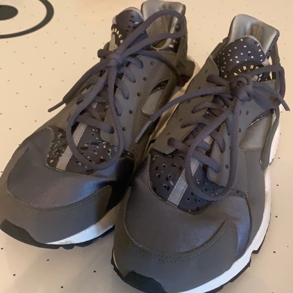 Women’s Nike Air Huarache